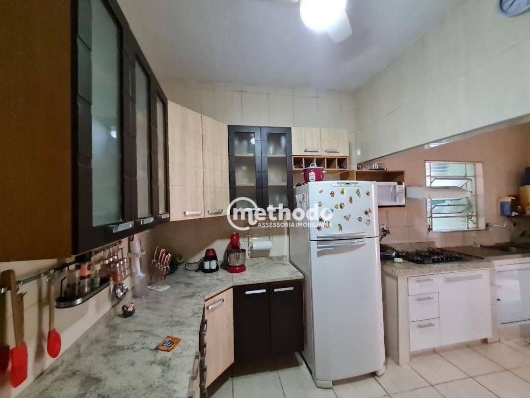 Casa à venda com 2 quartos, 150m² - Foto 6