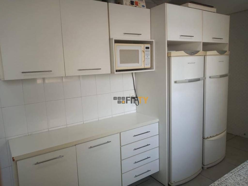 Apartamento à venda e aluguel com 3 quartos, 170m² - Foto 4