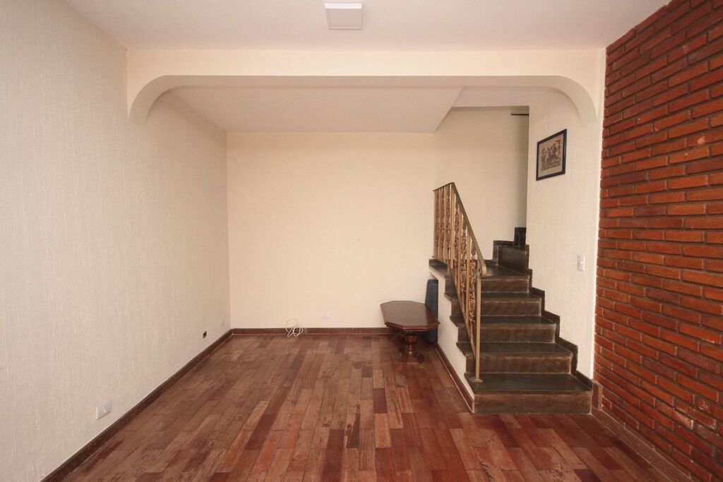 Casa à venda com 4 quartos, 200m² - Foto 26