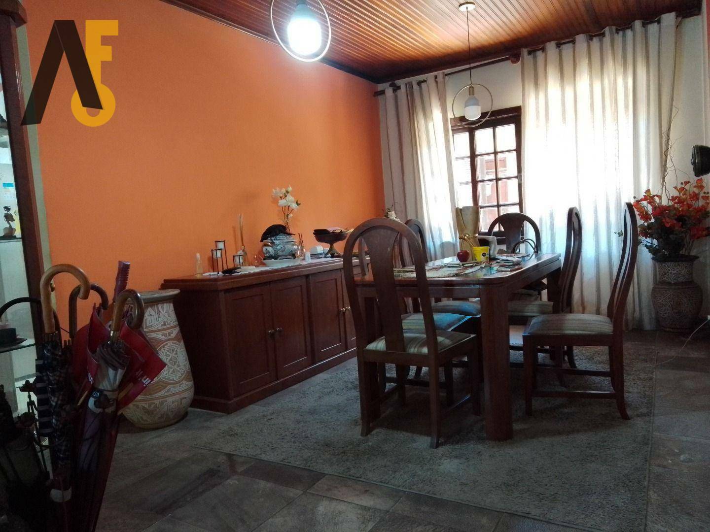 Casa à venda com 4 quartos, 240m² - Foto 34