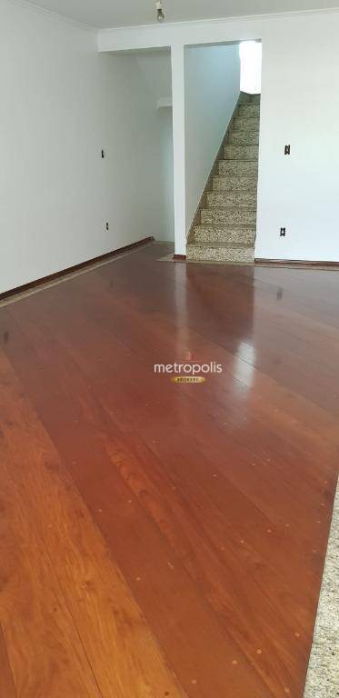 Sobrado à venda com 3 quartos, 250m² - Foto 2