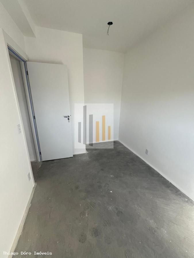 Apartamento à venda com 2 quartos, 38m² - Foto 9