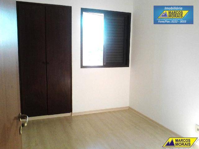 Apartamento à venda com 3 quartos, 98m² - Foto 20