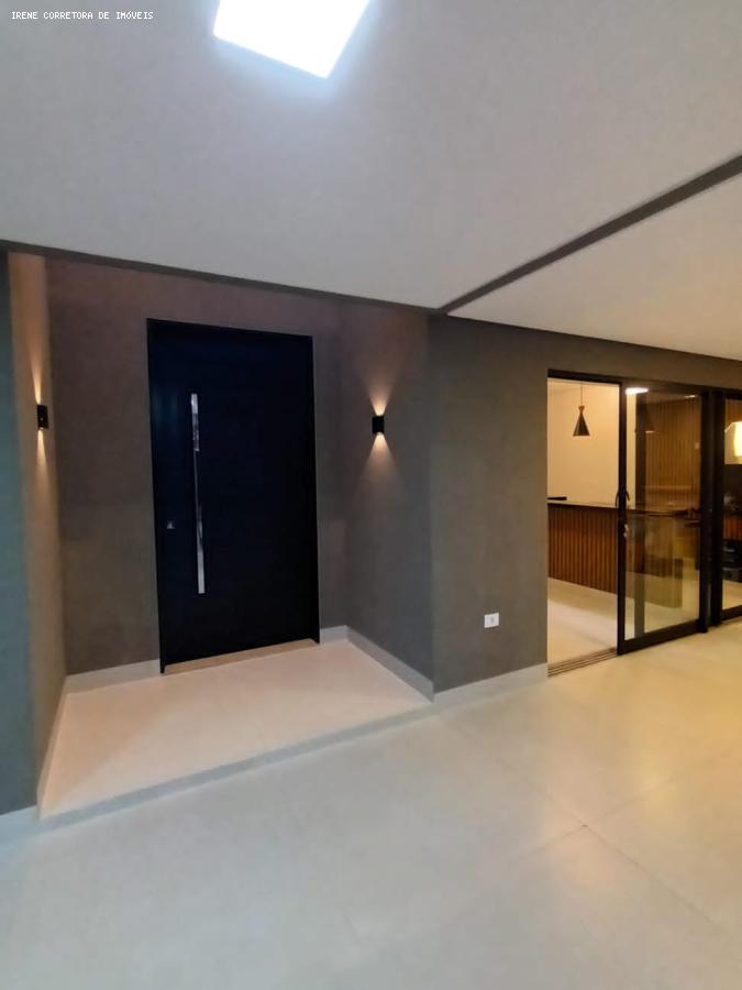 Casa à venda com 3 quartos, 360m² - Foto 14