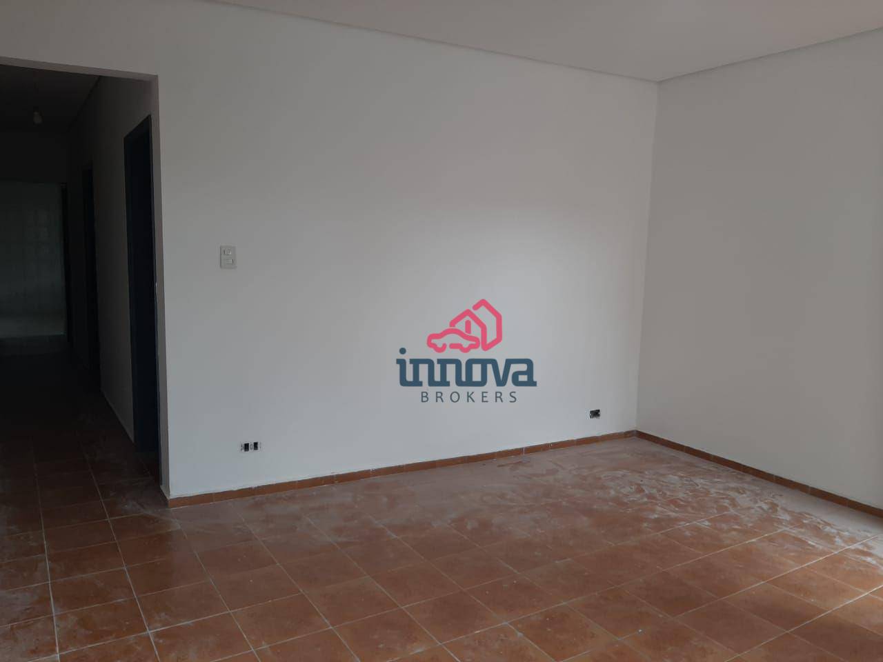 Casa à venda com 2 quartos, 180m² - Foto 11