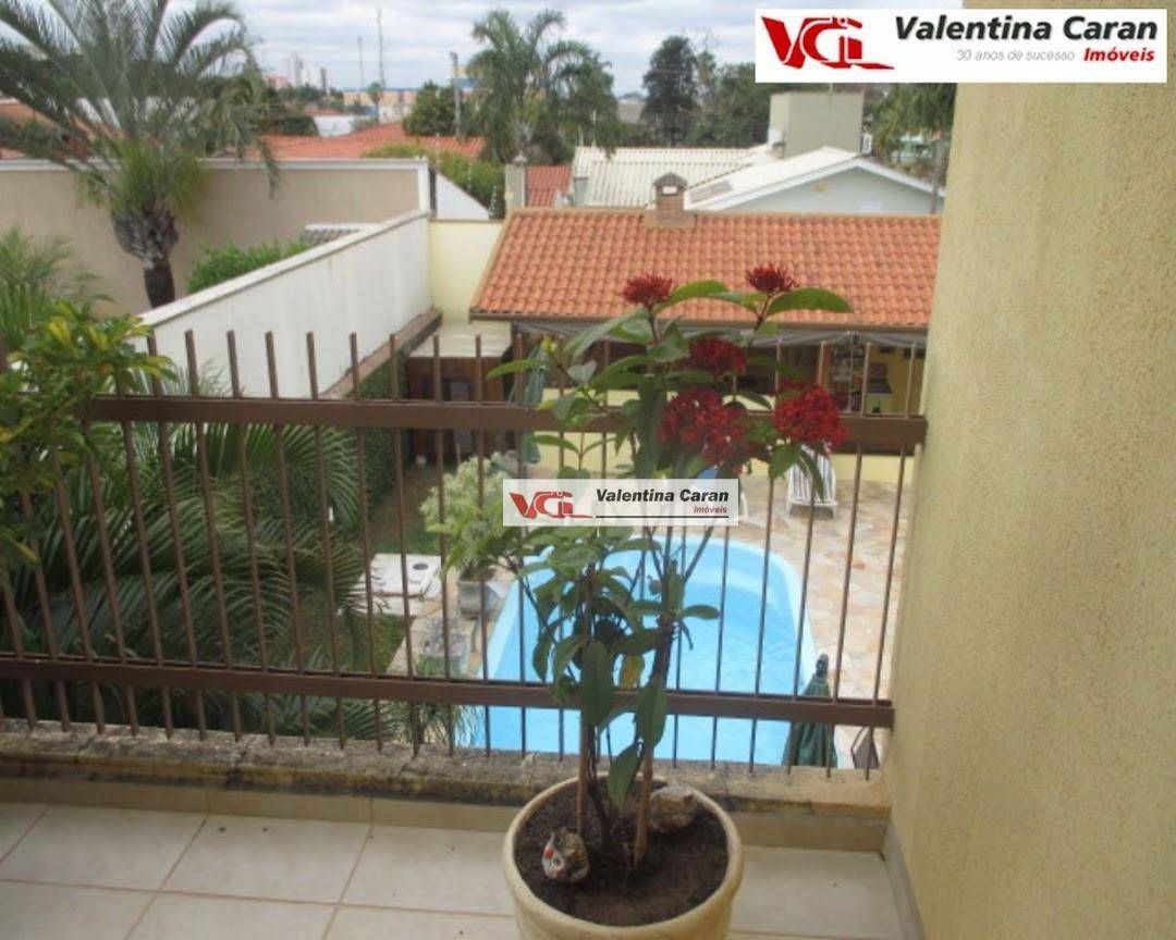 Casa à venda com 4 quartos, 300m² - Foto 13