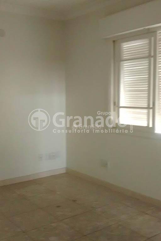 Casa à venda com 8 quartos, 550m² - Foto 12