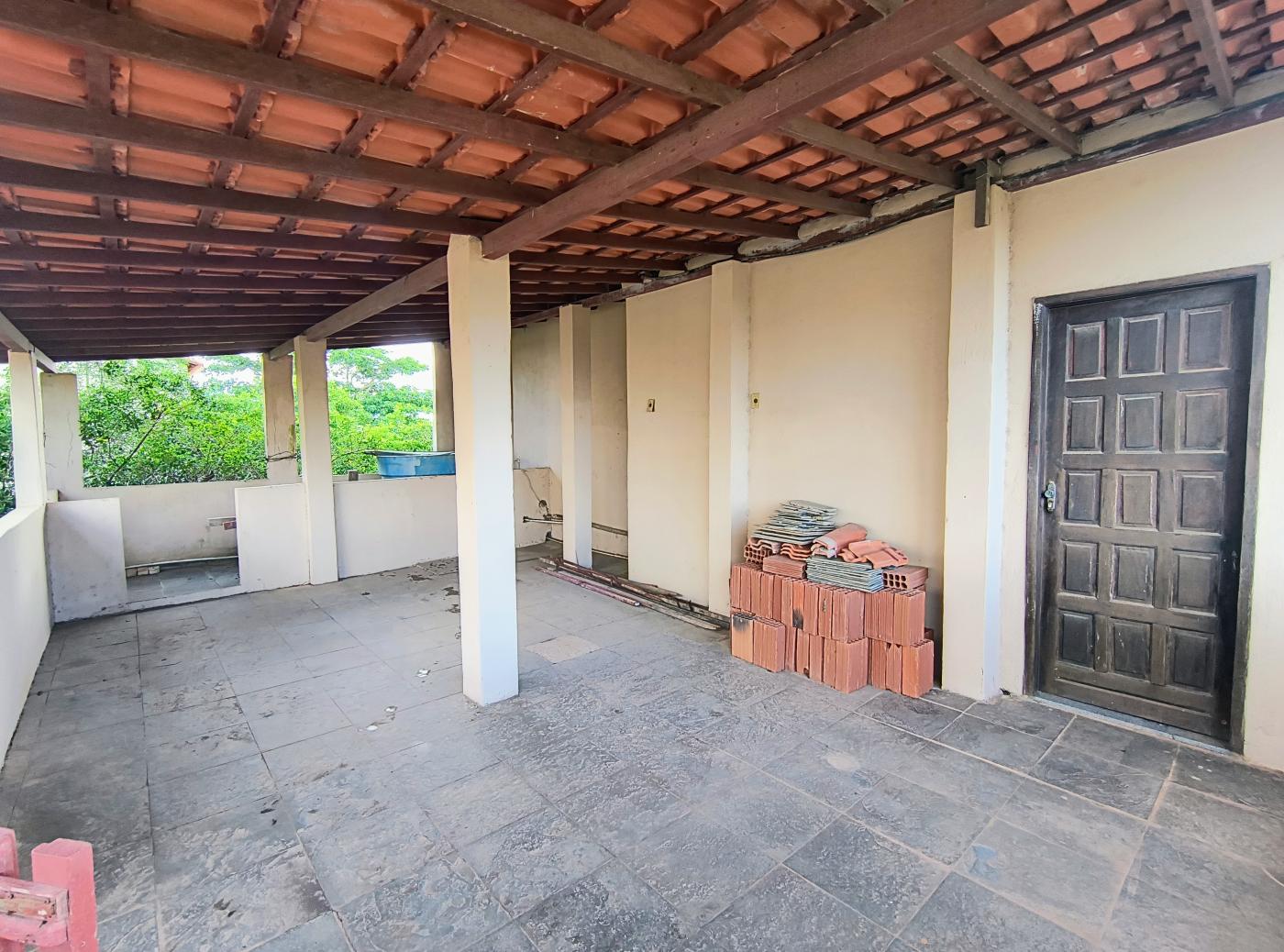 Casa à venda com 2 quartos, 450m² - Foto 23