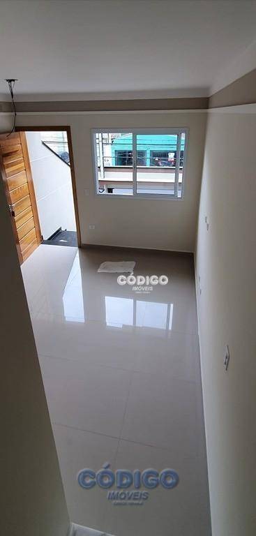 Sobrado à venda com 3 quartos, 110m² - Foto 1