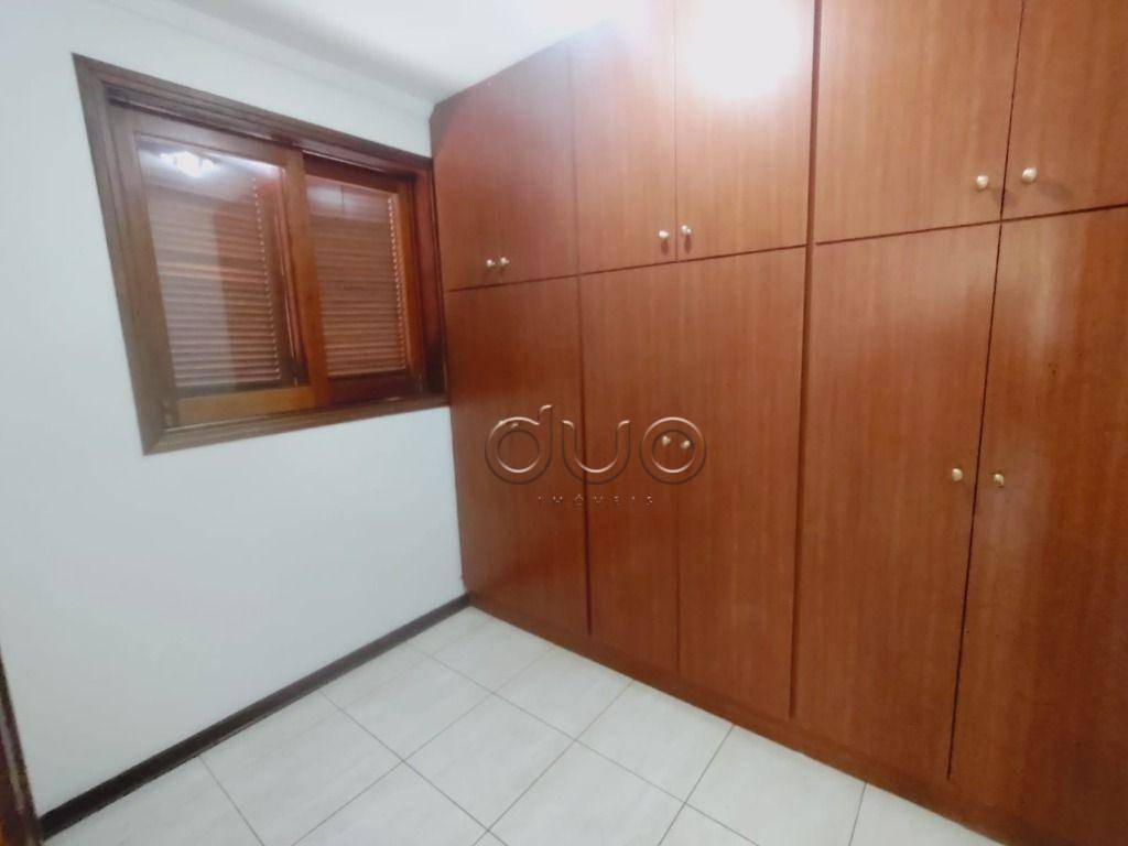 Casa de Condomínio para alugar com 3 quartos, 250m² - Foto 43