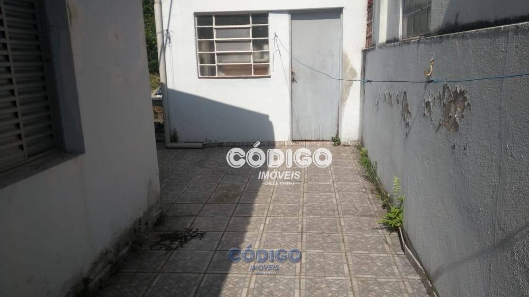 Casa à venda e aluguel com 2 quartos, 120m² - Foto 8