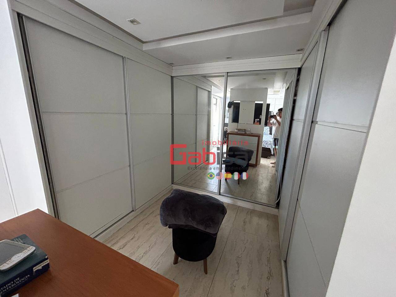 Cobertura à venda com 3 quartos, 250m² - Foto 35