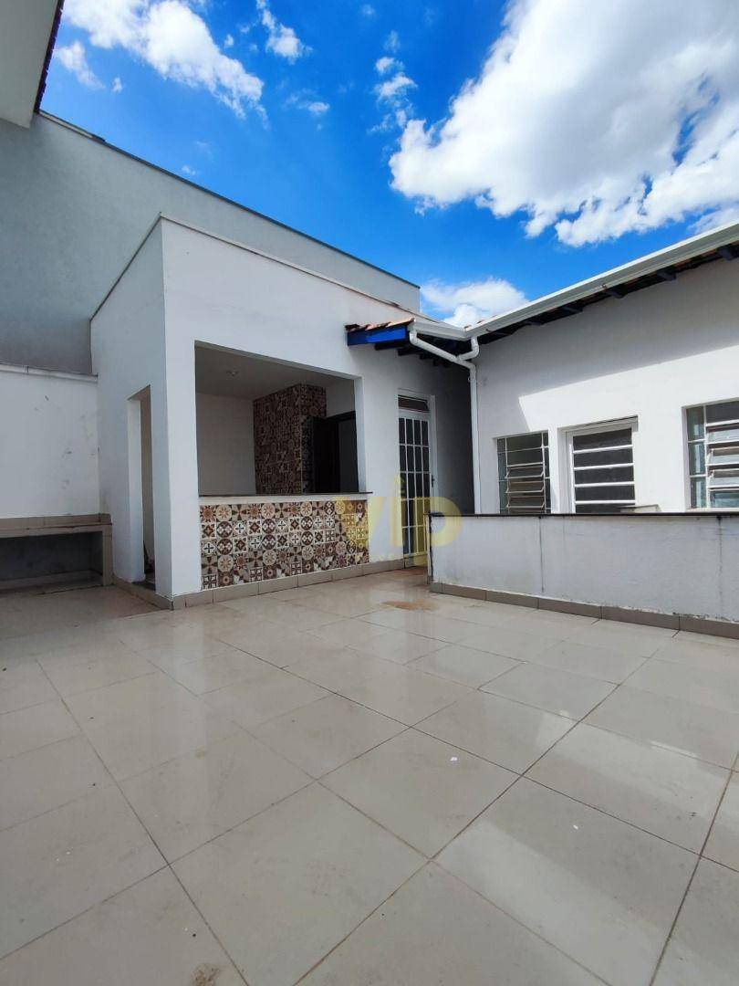 Casa para alugar com 3 quartos, 270m² - Foto 15