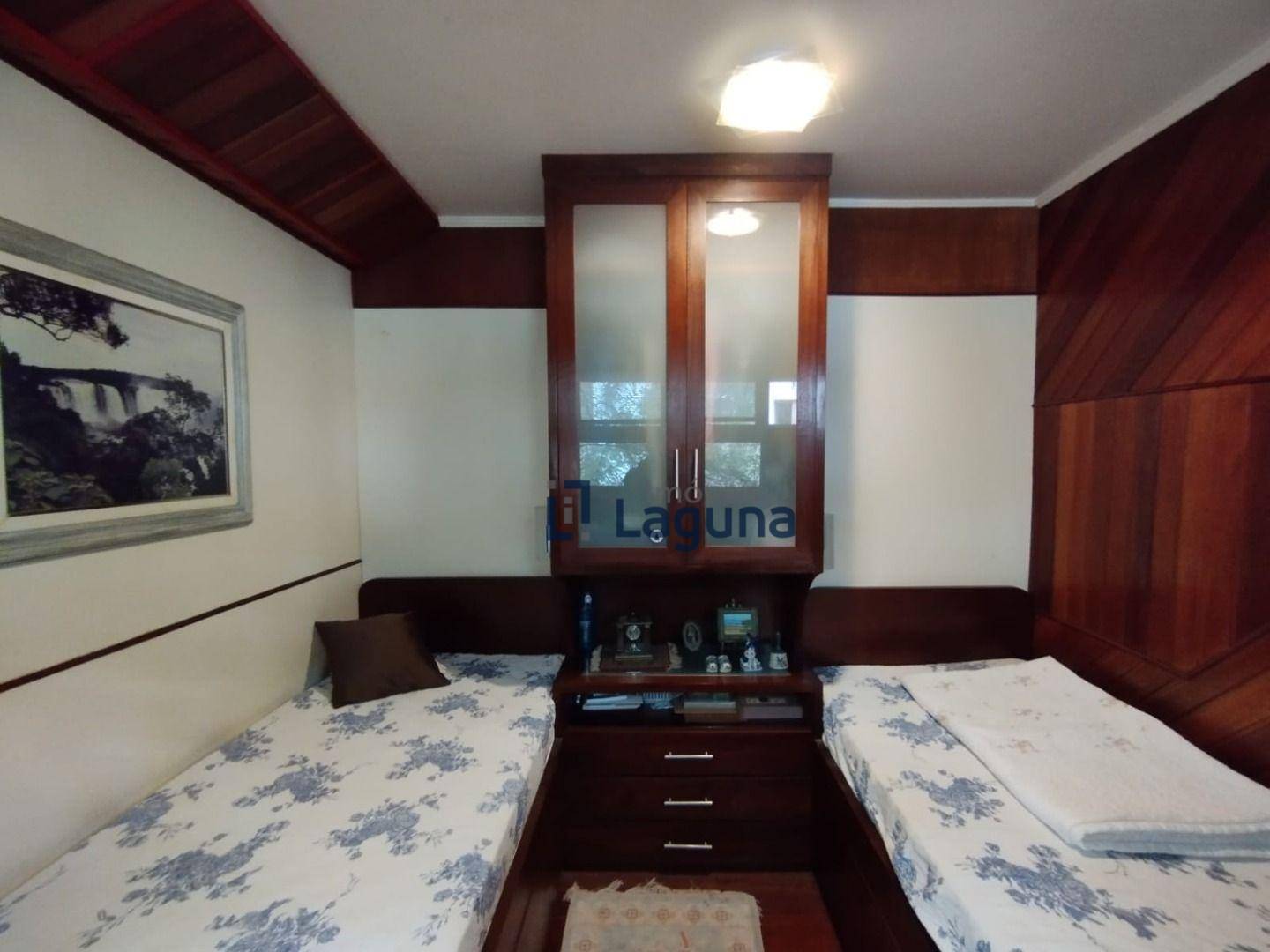 Apartamento à venda com 4 quartos, 240m² - Foto 28