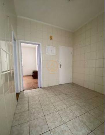 Apartamento para alugar com 3 quartos, 97m² - Foto 11