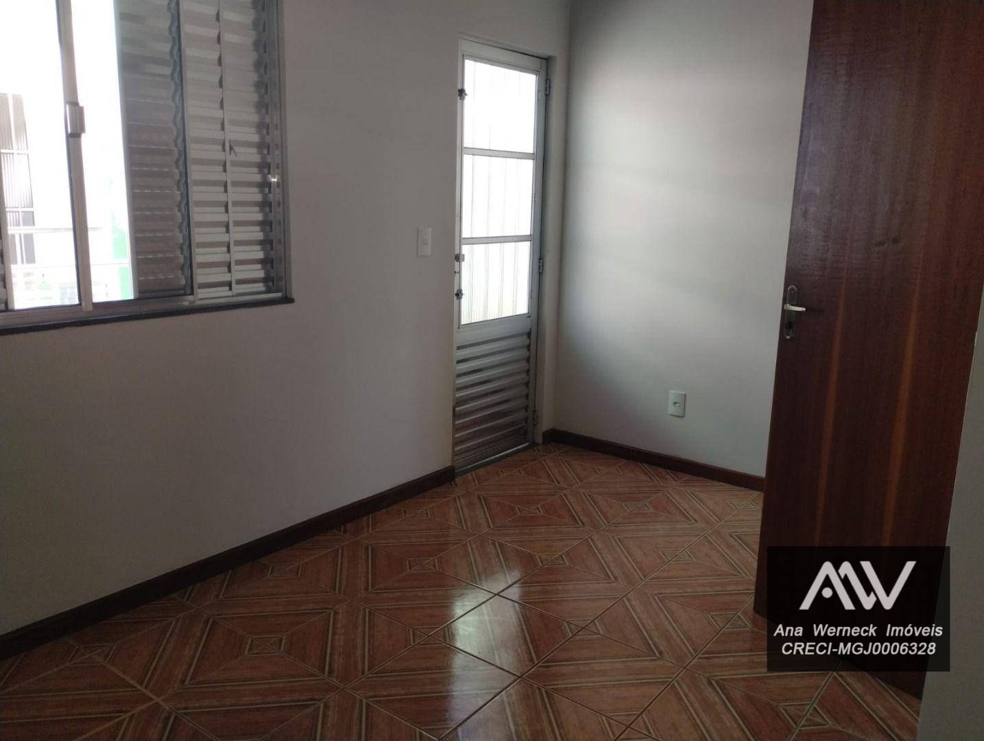 Casa à venda com 2 quartos, 90m² - Foto 11