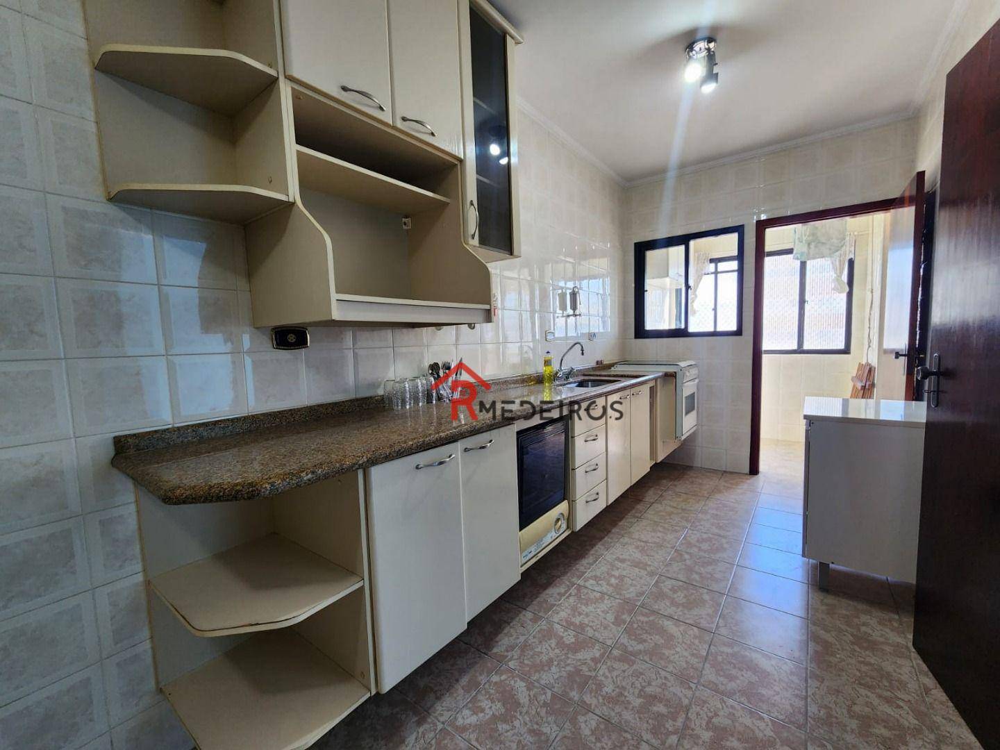 Apartamento à venda com 1 quarto, 70m² - Foto 10