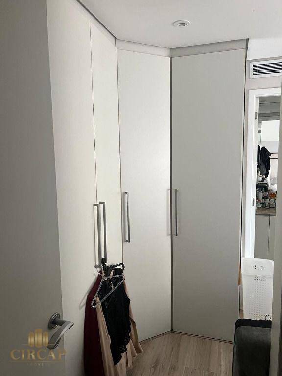 Apartamento à venda com 3 quartos, 142m² - Foto 12