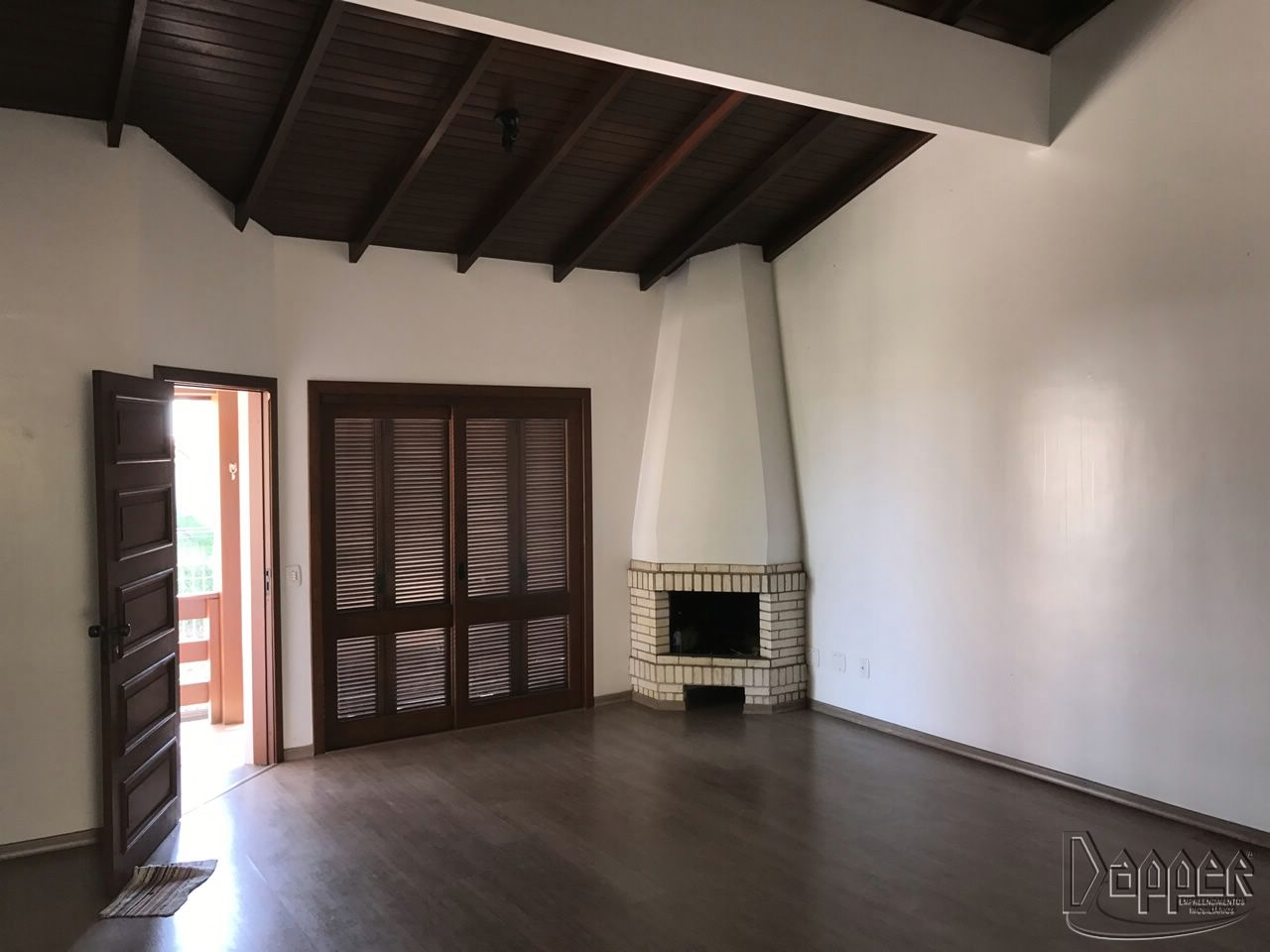 Casa à venda com 3 quartos, 141m² - Foto 4