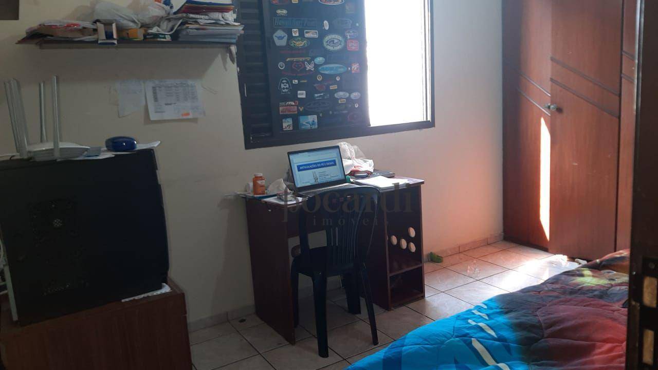 Apartamento à venda com 3 quartos, 130m² - Foto 9