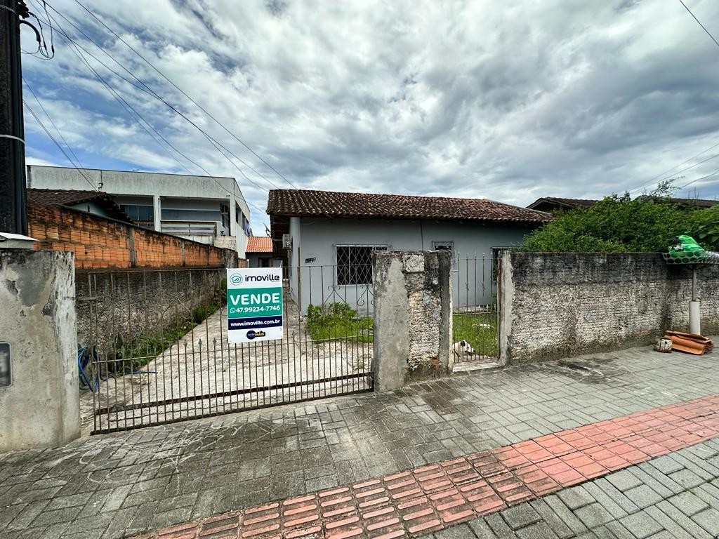 Casa à venda com 4 quartos, 360m² - Foto 2