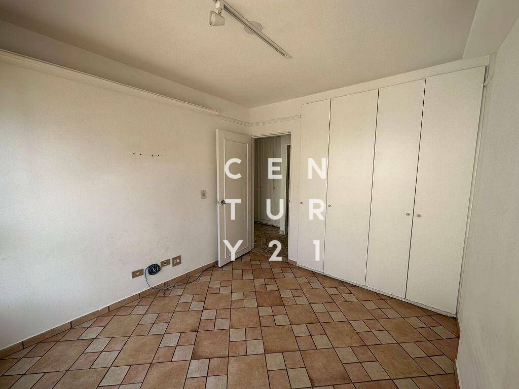 Apartamento à venda com 3 quartos, 122m² - Foto 21