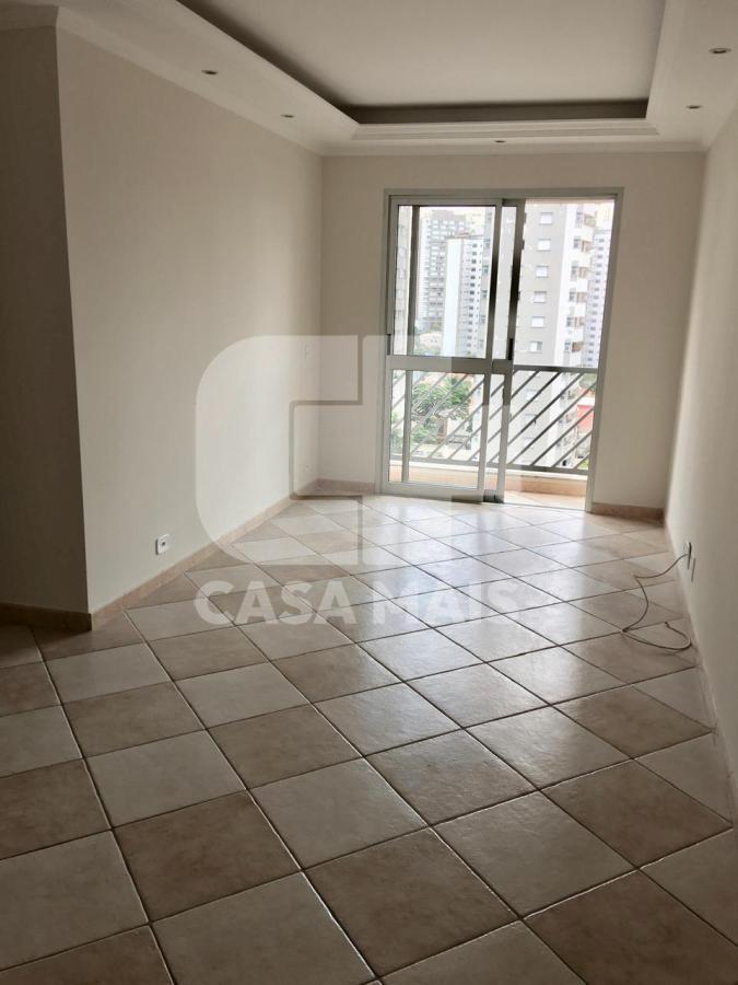 Apartamento para alugar com 3 quartos, 80m² - Foto 11