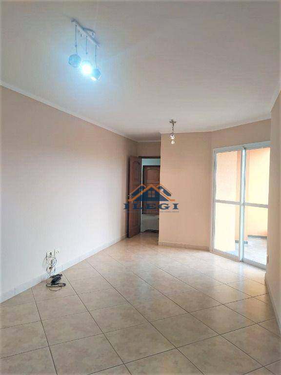 Apartamento para alugar com 3 quartos, 94m² - Foto 2