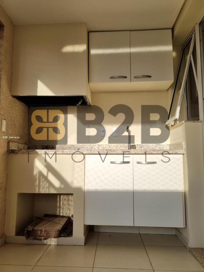 Apartamento à venda com 3 quartos, 94m² - Foto 4