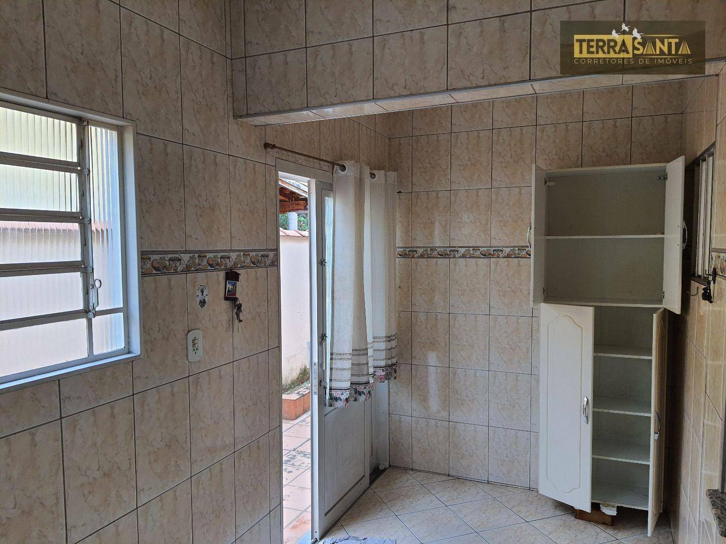 Casa à venda com 3 quartos, 250m² - Foto 4