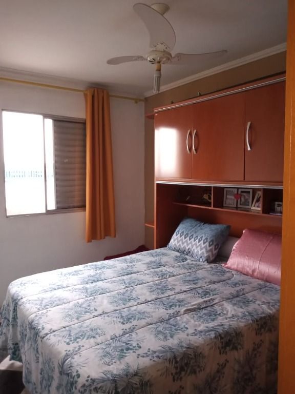 Apartamento à venda com 2 quartos, 52m² - Foto 12