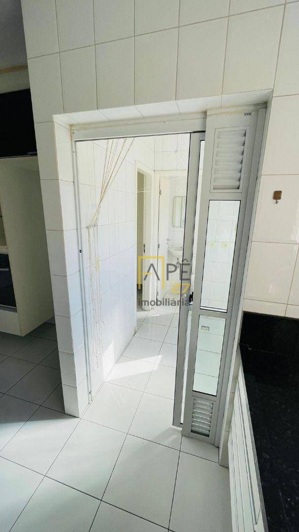 Apartamento para alugar com 3 quartos, 134m² - Foto 21