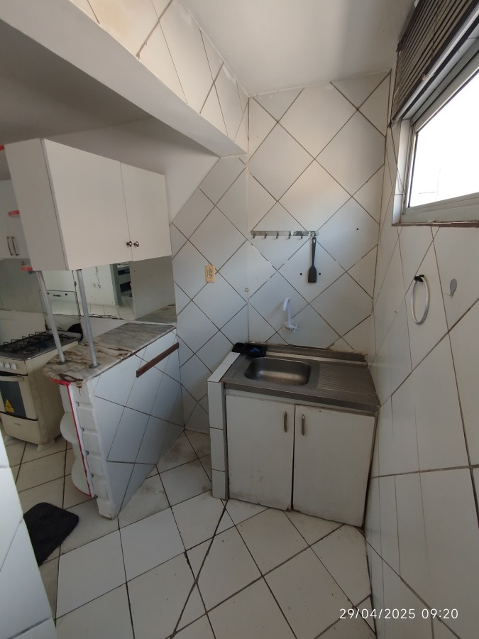 Apartamento para alugar com 2 quartos, 75m² - Foto 26