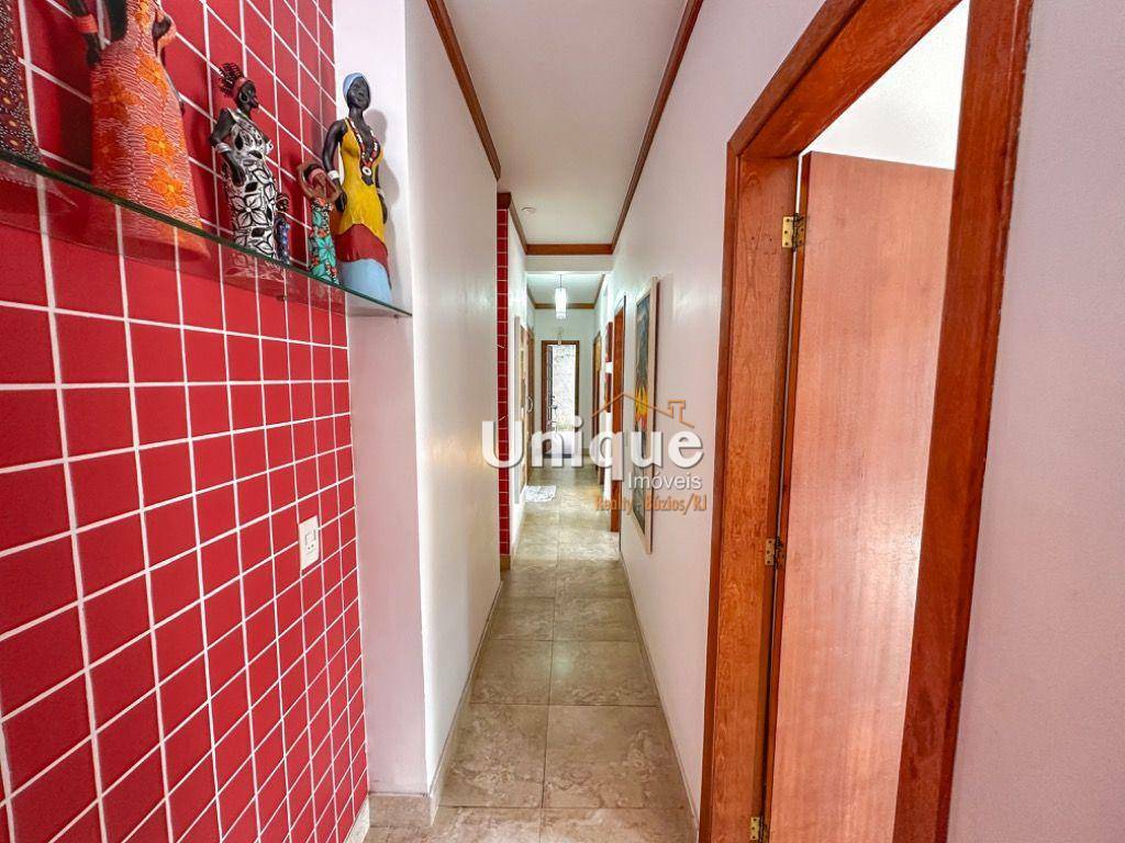 Casa à venda com 8 quartos, 328m² - Foto 26