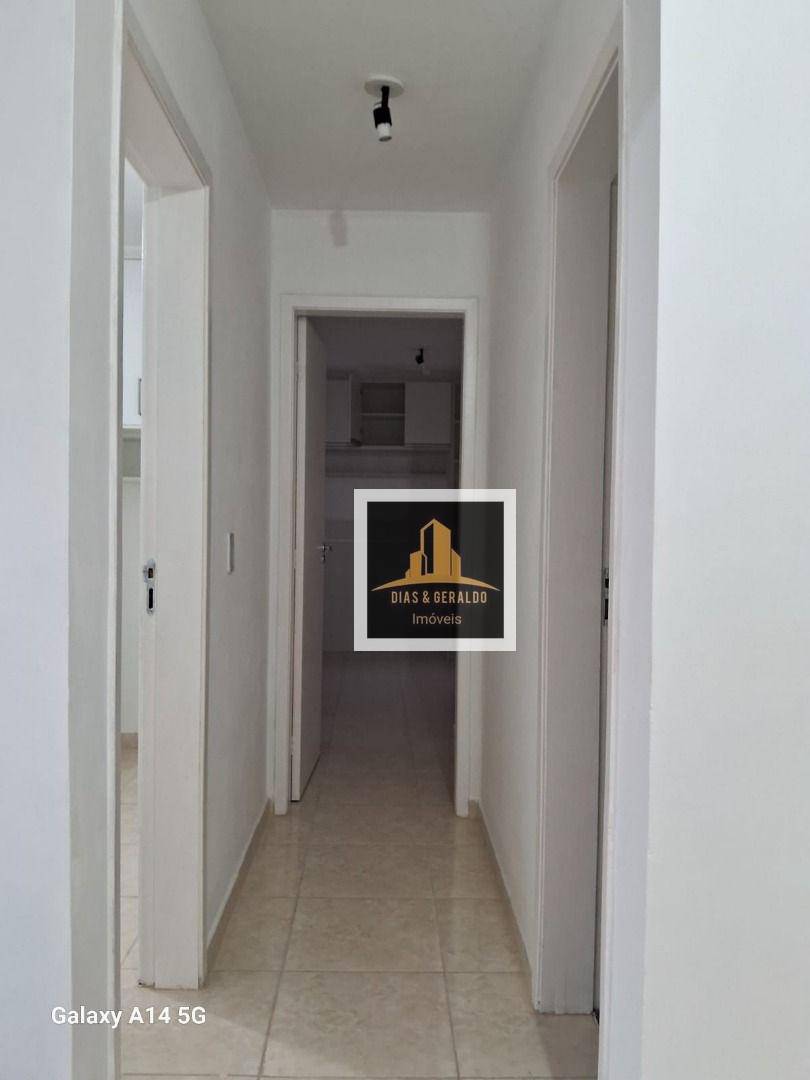 Apartamento para alugar com 2 quartos, 48m² - Foto 7