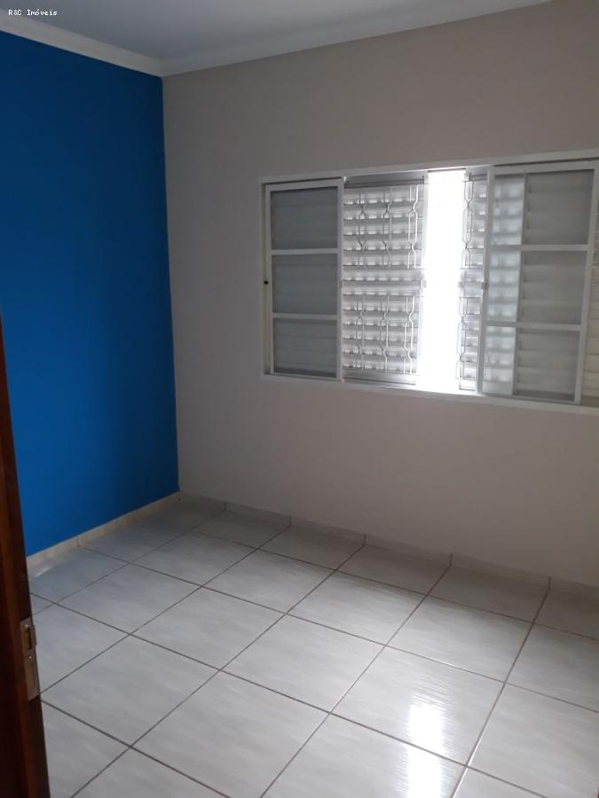 Casa à venda com 2 quartos, 150m² - Foto 12