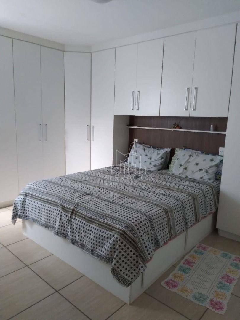 Casa à venda com 3 quartos, 190m² - Foto 18