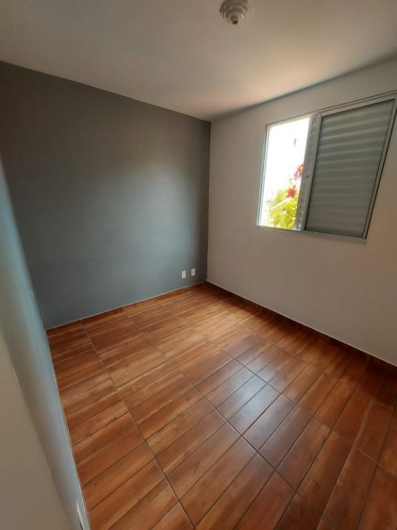 Apartamento para alugar com 2 quartos, 45m² - Foto 13