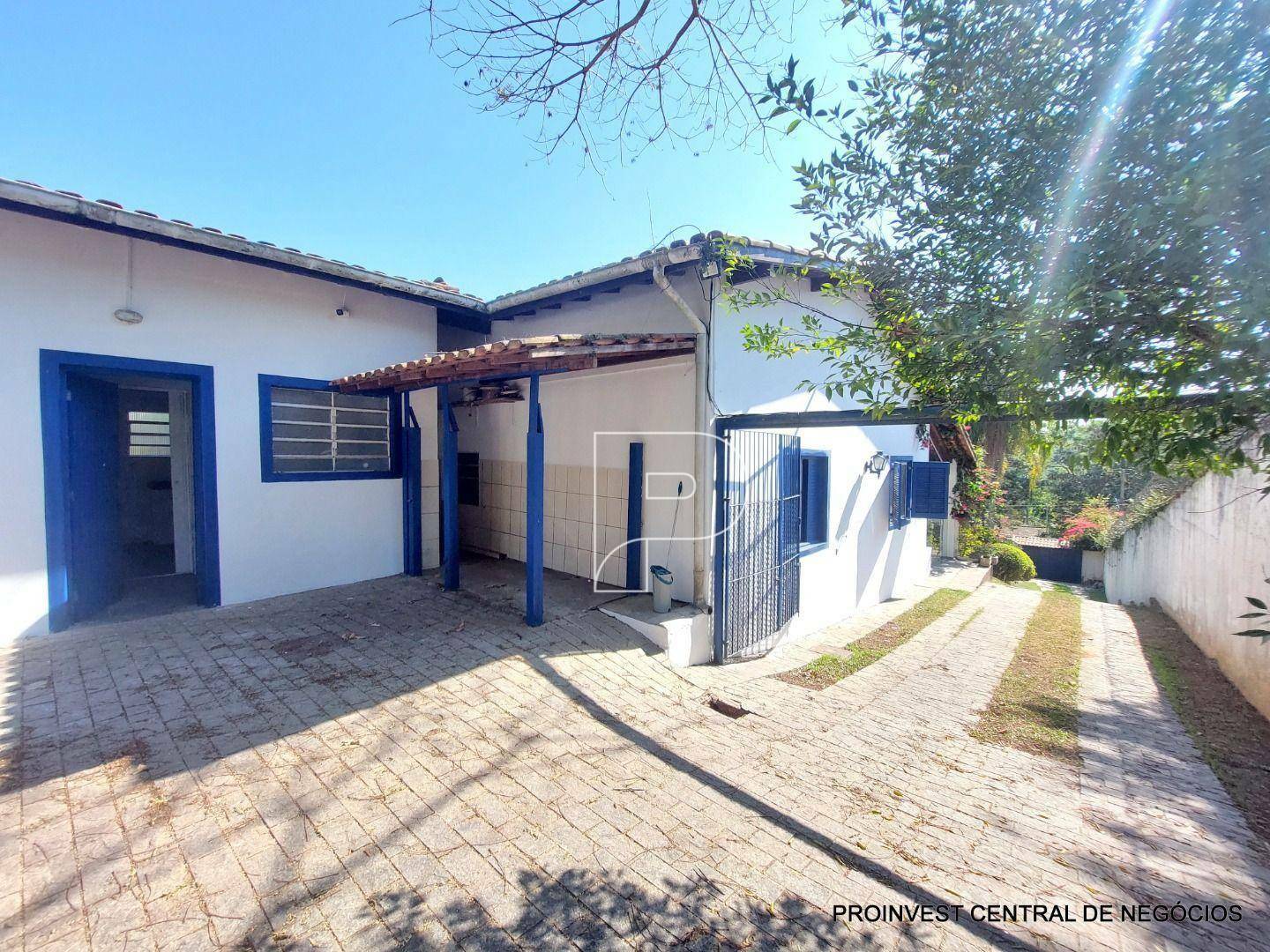 Casa de Condomínio para alugar com 3 quartos, 390m² - Foto 37