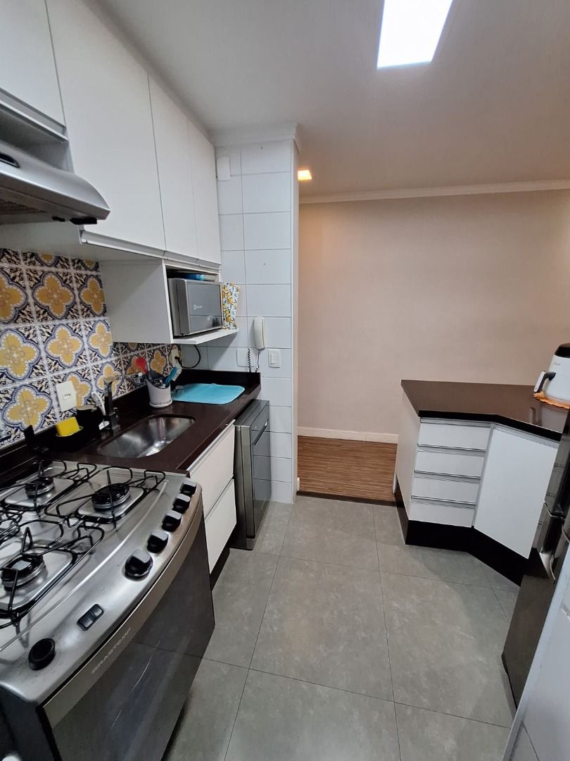 Apartamento à venda com 2 quartos, 60m² - Foto 7