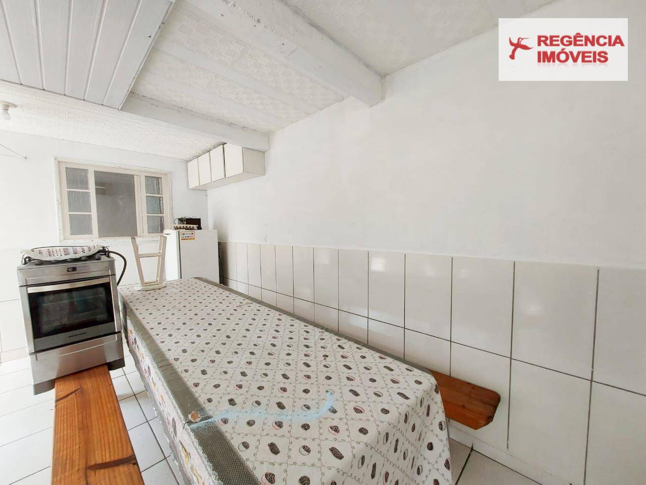 Casa à venda com 7 quartos, 300m² - Foto 3