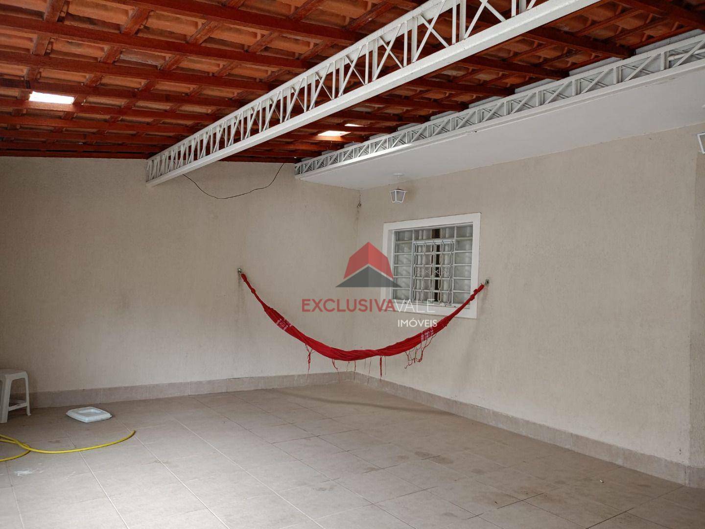 Casa à venda com 4 quartos, 120m² - Foto 1
