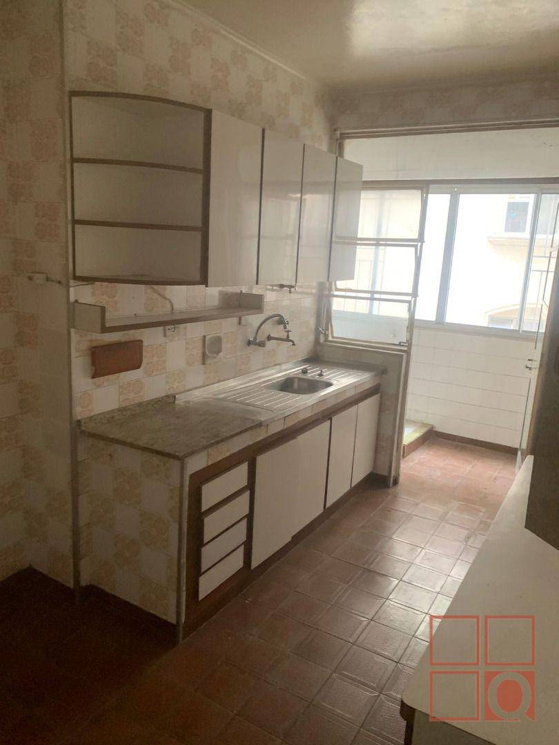 Apartamento à venda com 3 quartos, 97m² - Foto 12