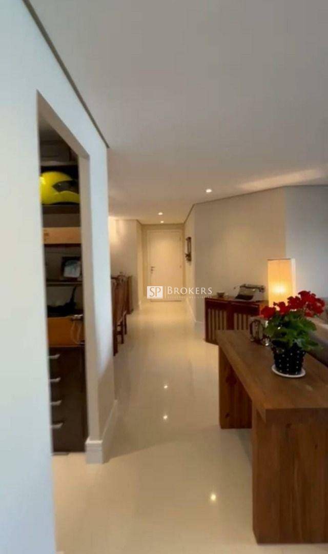 Apartamento à venda com 3 quartos, 151m² - Foto 9