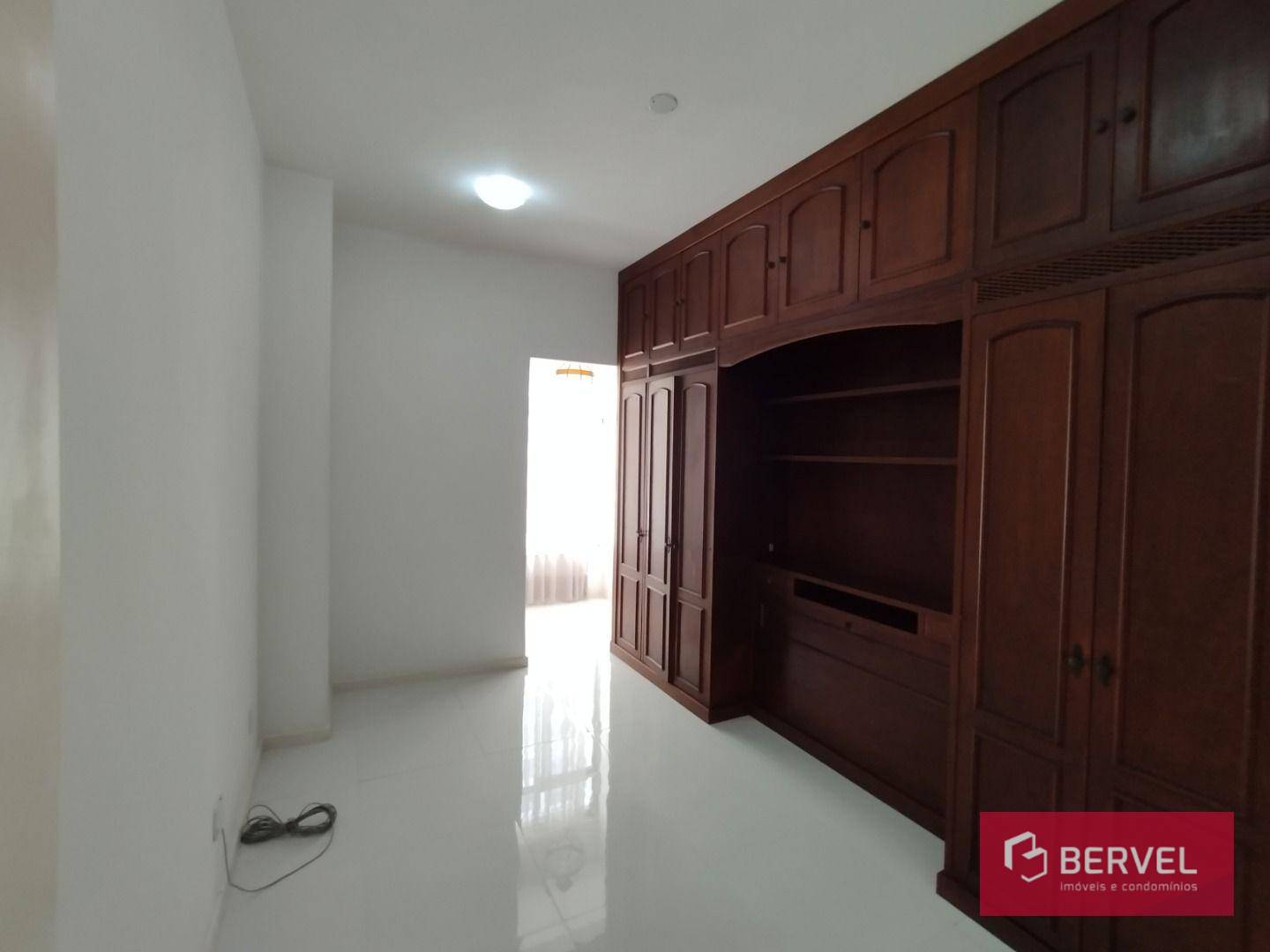 Apartamento à venda com 2 quartos, 102m² - Foto 5