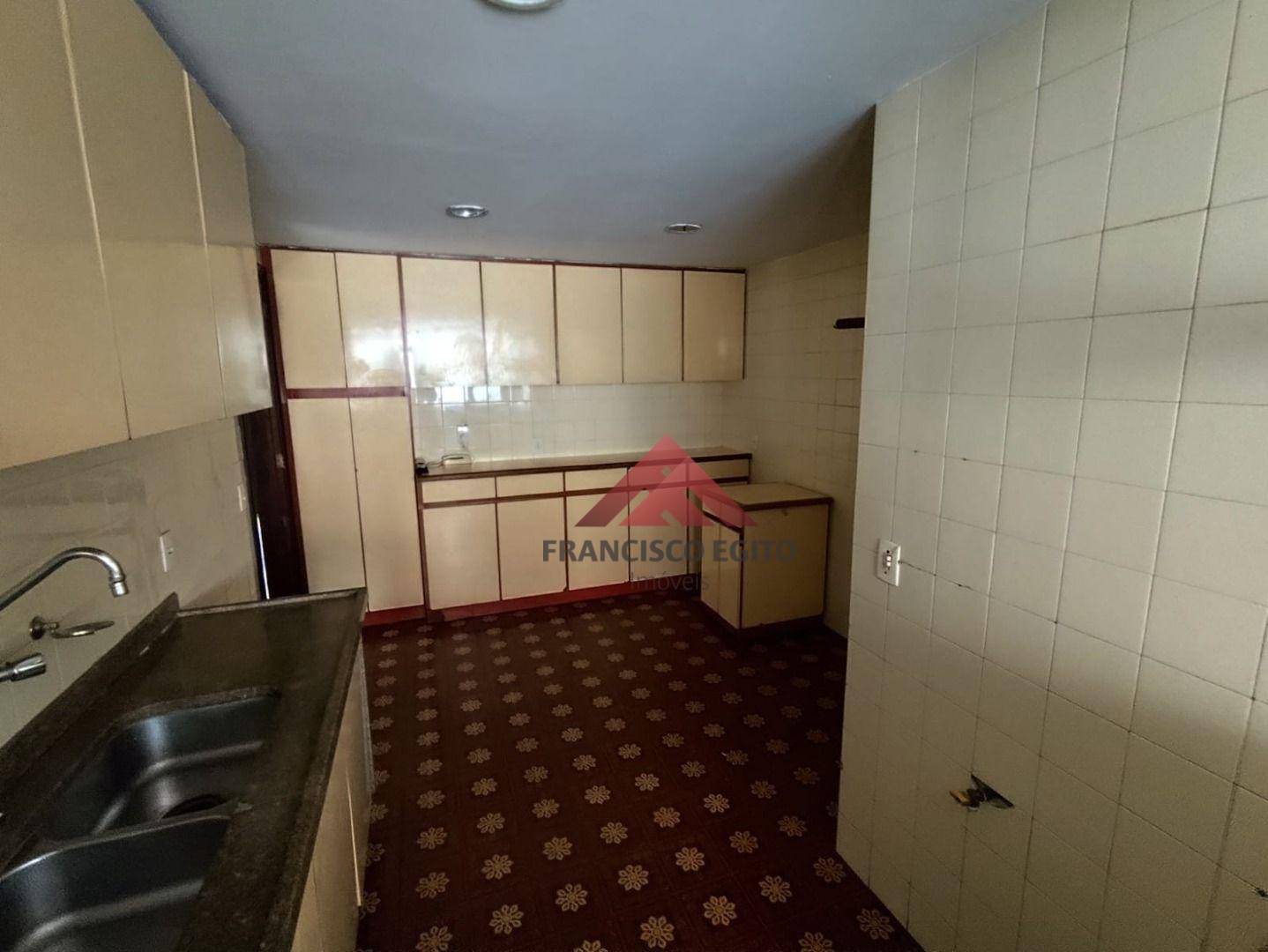 Apartamento à venda com 3 quartos, 121m² - Foto 23