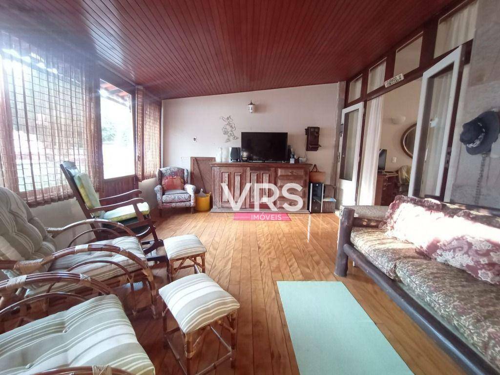 Casa de Condomínio à venda com 3 quartos, 130m² - Foto 1