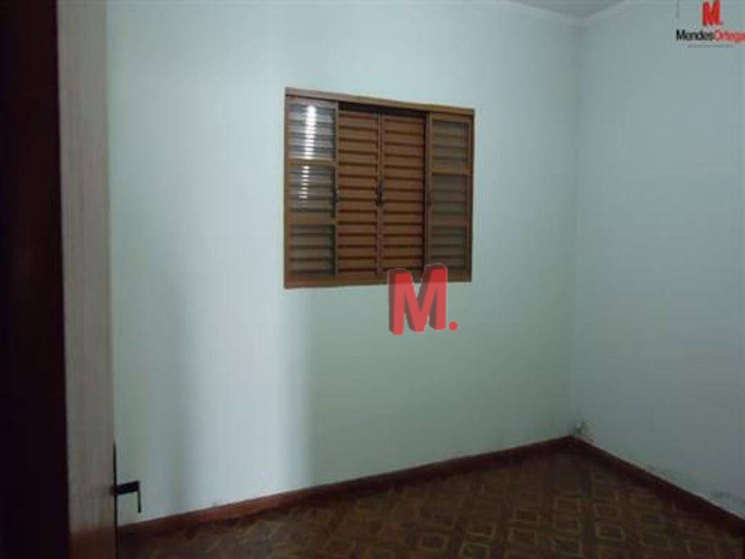 Casa à venda com 4 quartos, 132m² - Foto 14