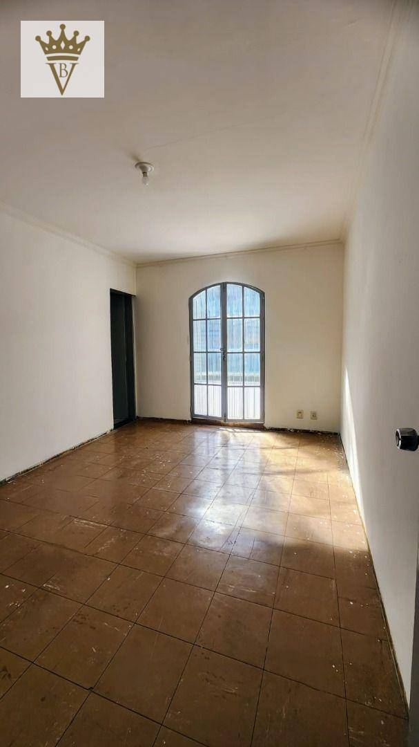 Sobrado à venda com 3 quartos, 200m² - Foto 3