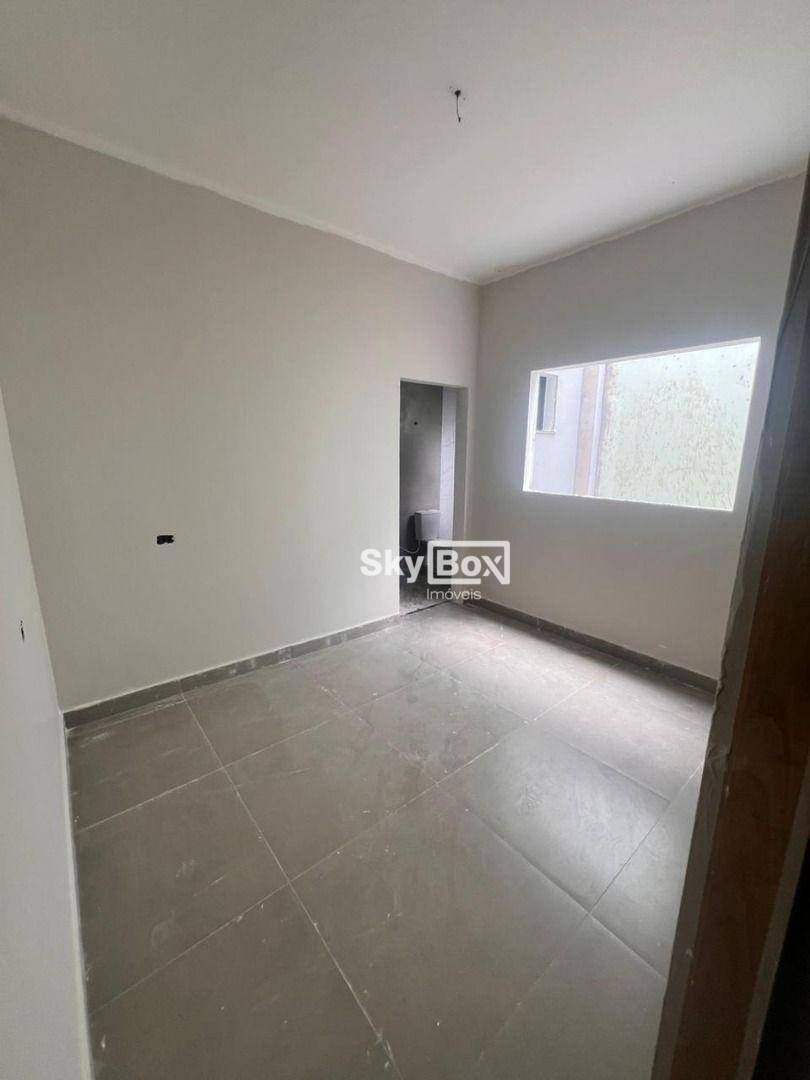 Casa à venda com 2 quartos, 63m² - Foto 1